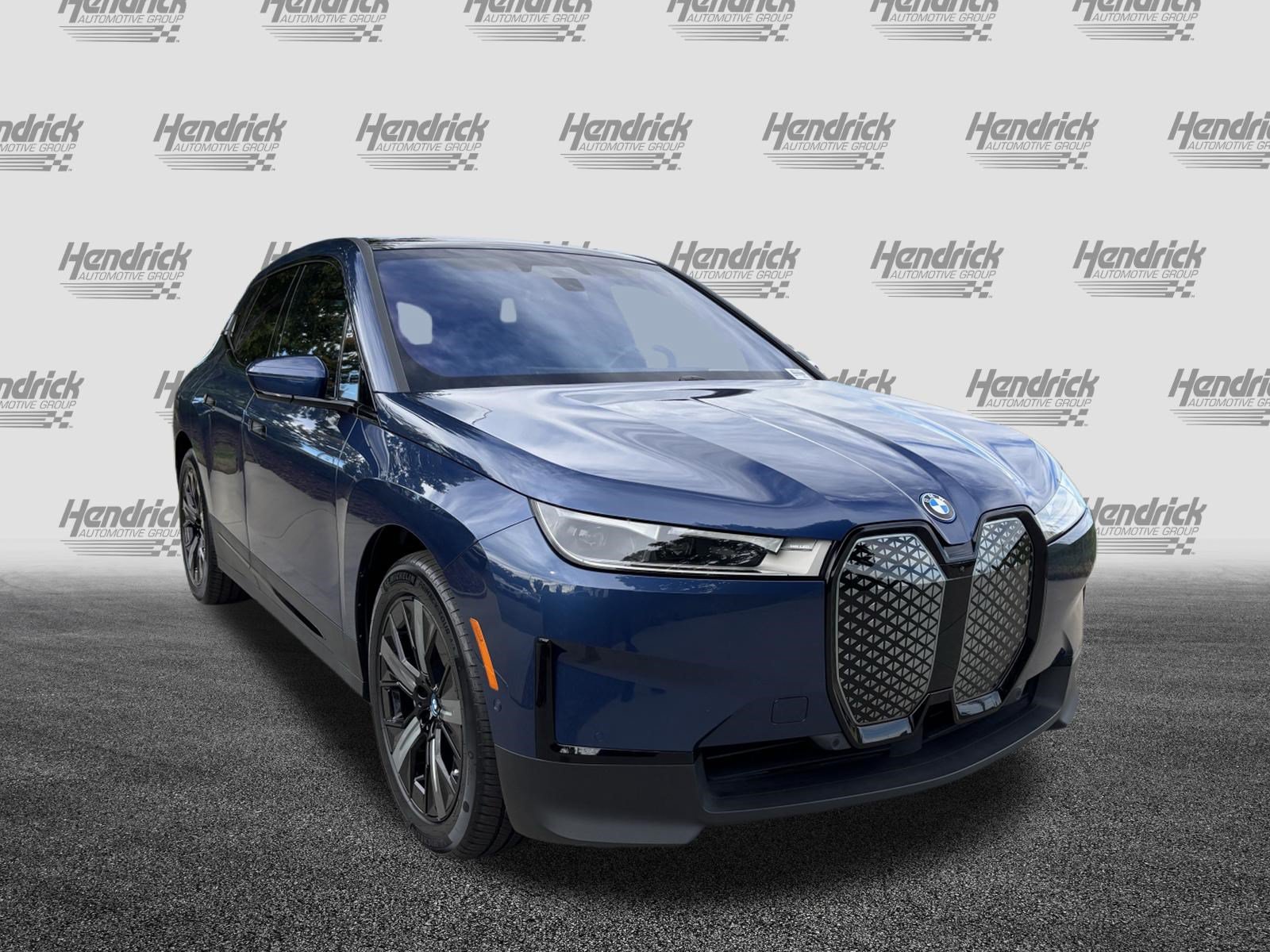 Certified 2024 BMW iX xDrive50 AWD/4WD image 2