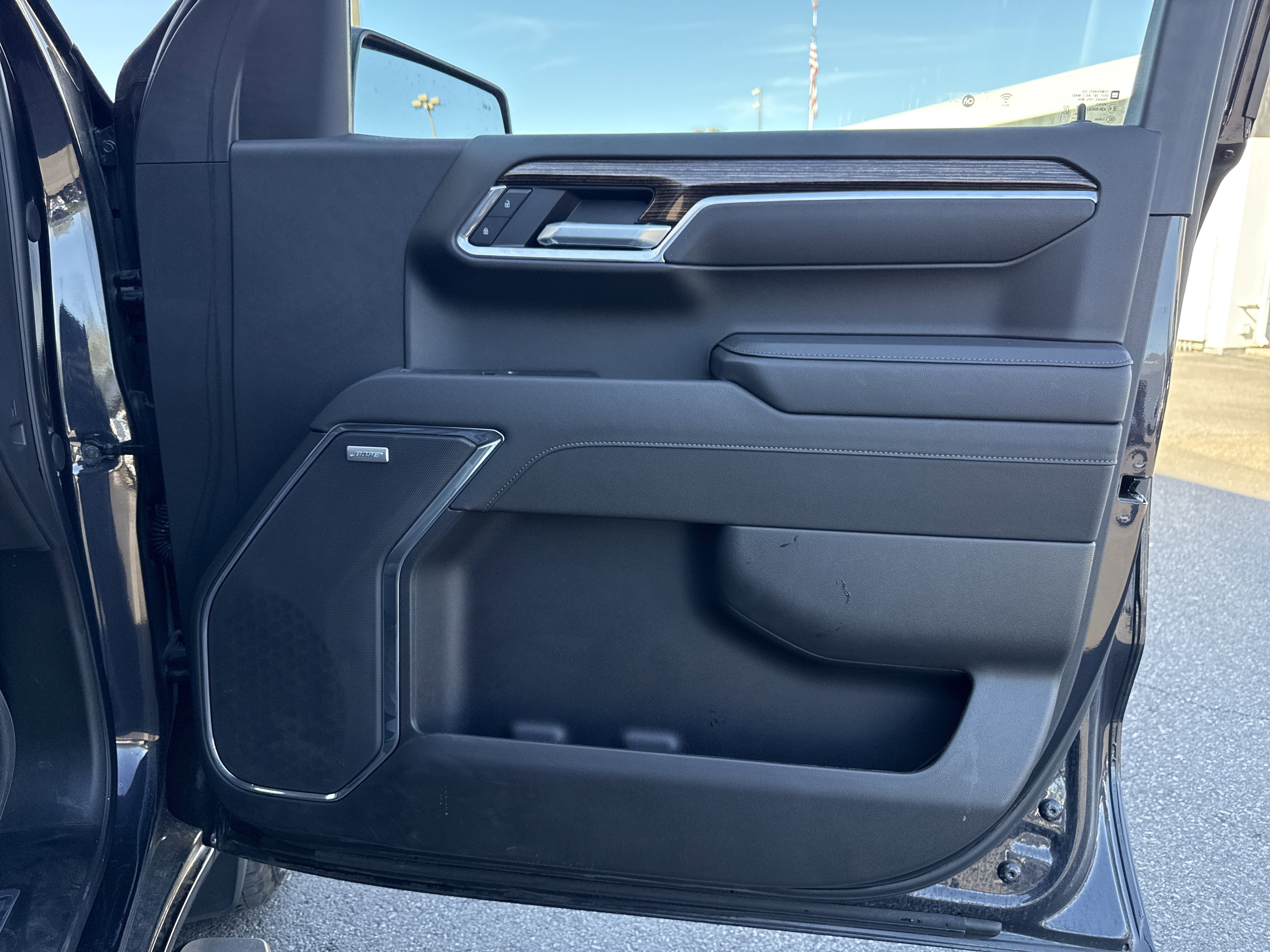 Used 2025 GMC Sierra 1500 Elevation image 42