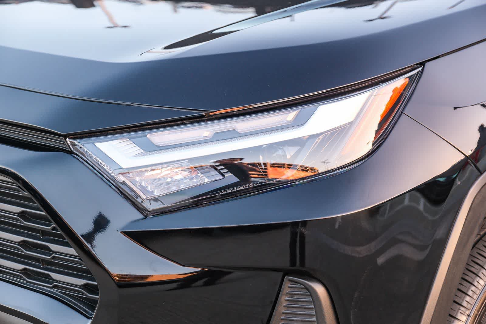 Certified 2025 Toyota RAV4 LE FWD image 12