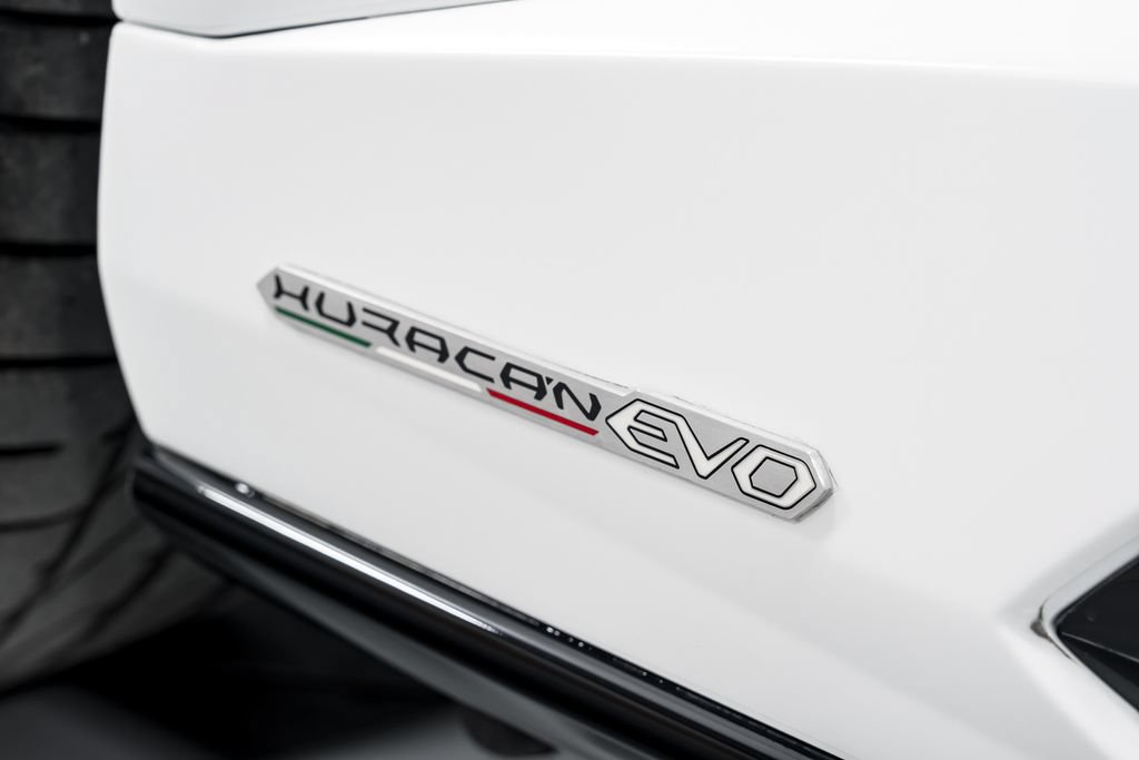 Used 2022 Lamborghini Huracan EVO AWD/4WD image 49