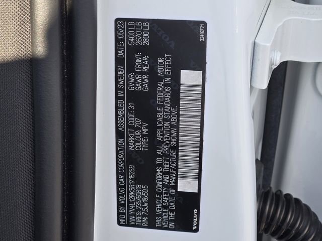 Certified 2024 Volvo XC60 B5 Core image 18