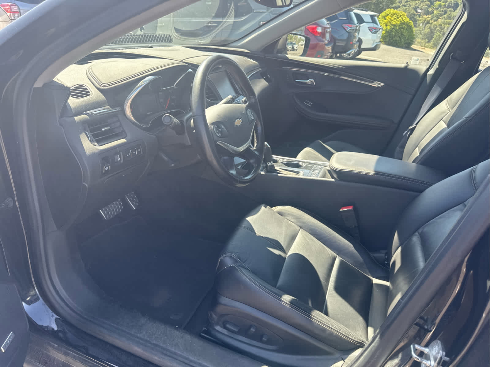 Used 2017 Chevrolet Impala LT FWD image 11