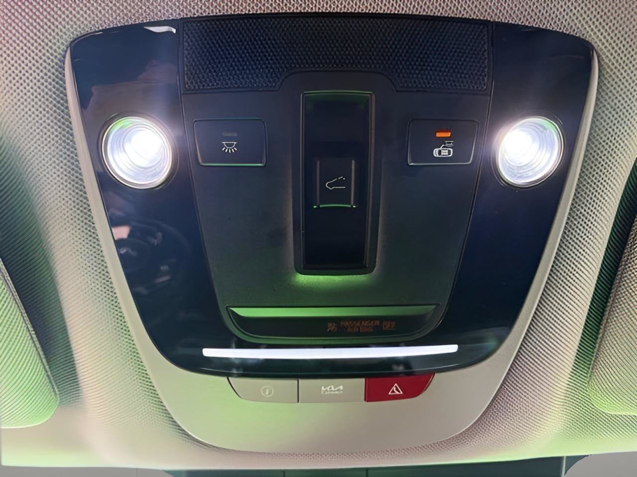 Used 2023 Kia Sorento SX AWD/4WD image 35