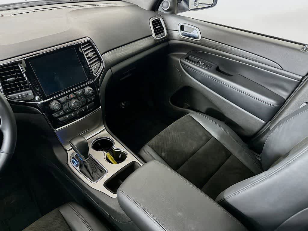 Used 2019 Jeep Grand Cherokee Altitude RWD image 10