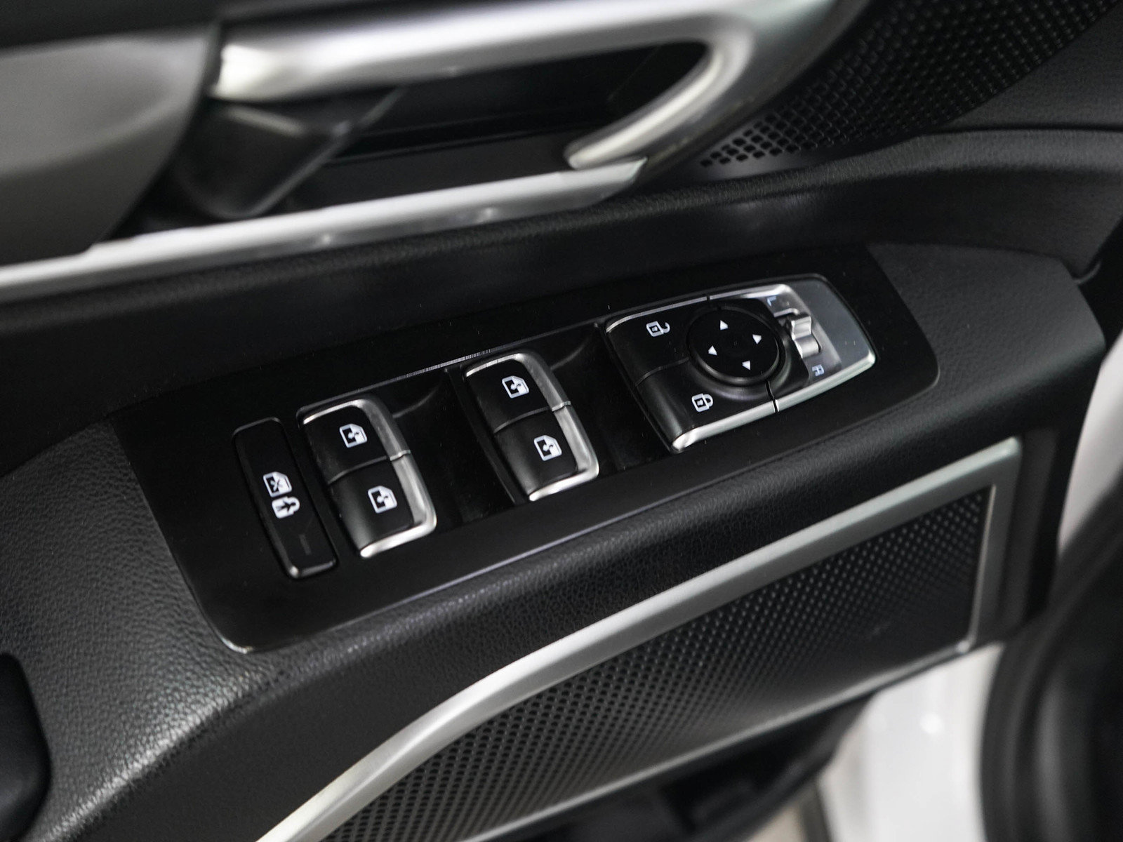 Used 2021 Kia Telluride LX AWD/4WD image 20