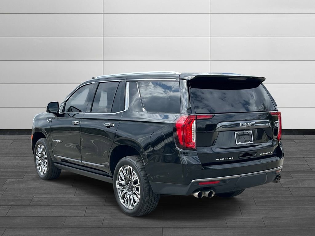Used 2023 GMC Yukon Denali Ultimate w/ LPO, Floor Liner Package image 3