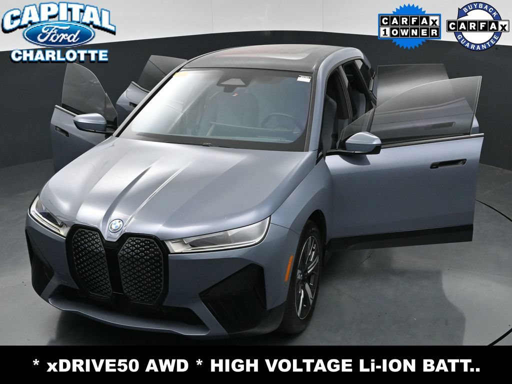 Used 2023 BMW iX xDrive50 w/ Sport Package AWD/4WD image 36