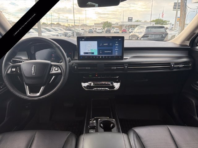 Certified 2024 Lincoln Corsair AWD w/ Equipment Group 101A image 15