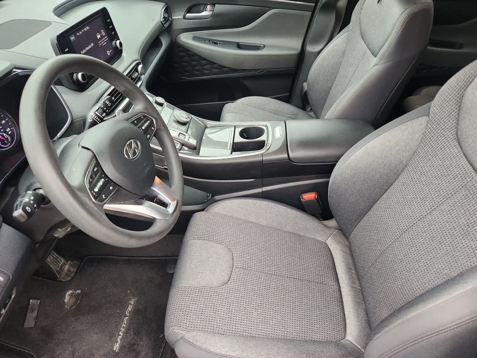 Used 2021 Hyundai Santa Fe SE FWD image 11
