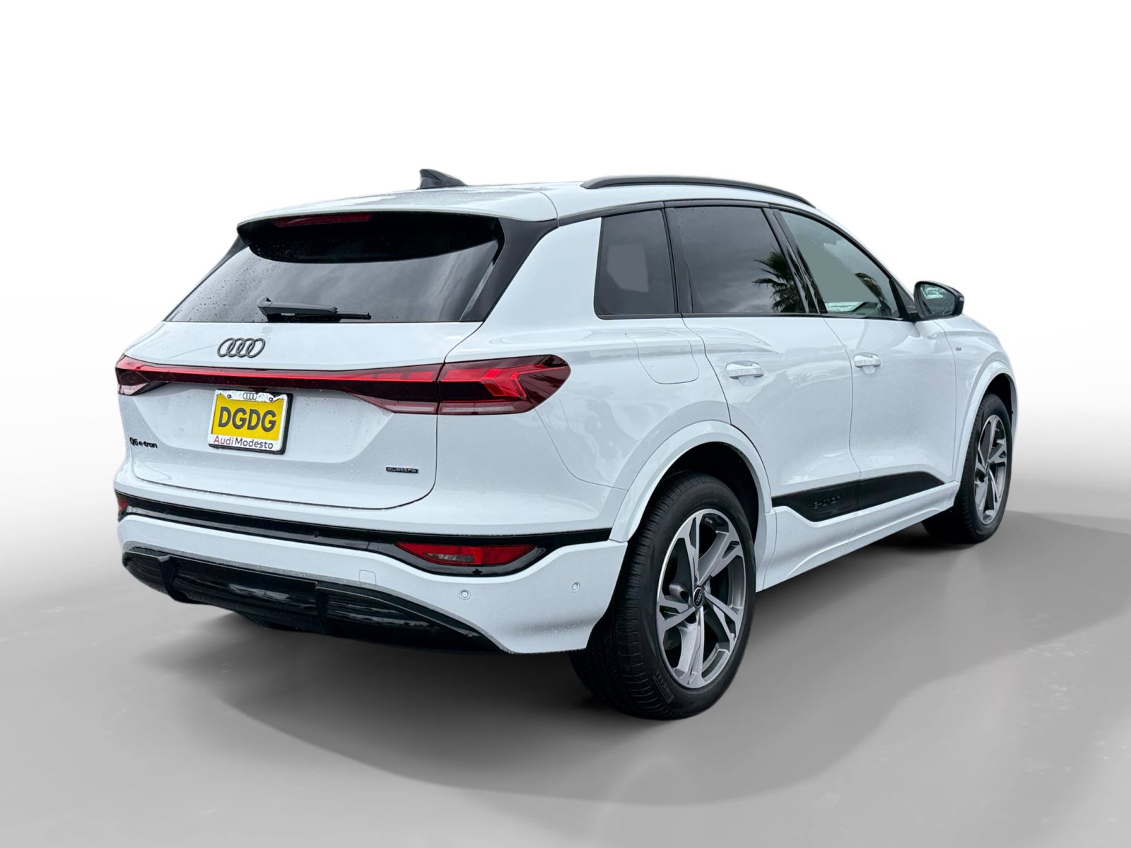 New 2027 Audi Q6 e-tron Premium Plus AWD/4WD image 5