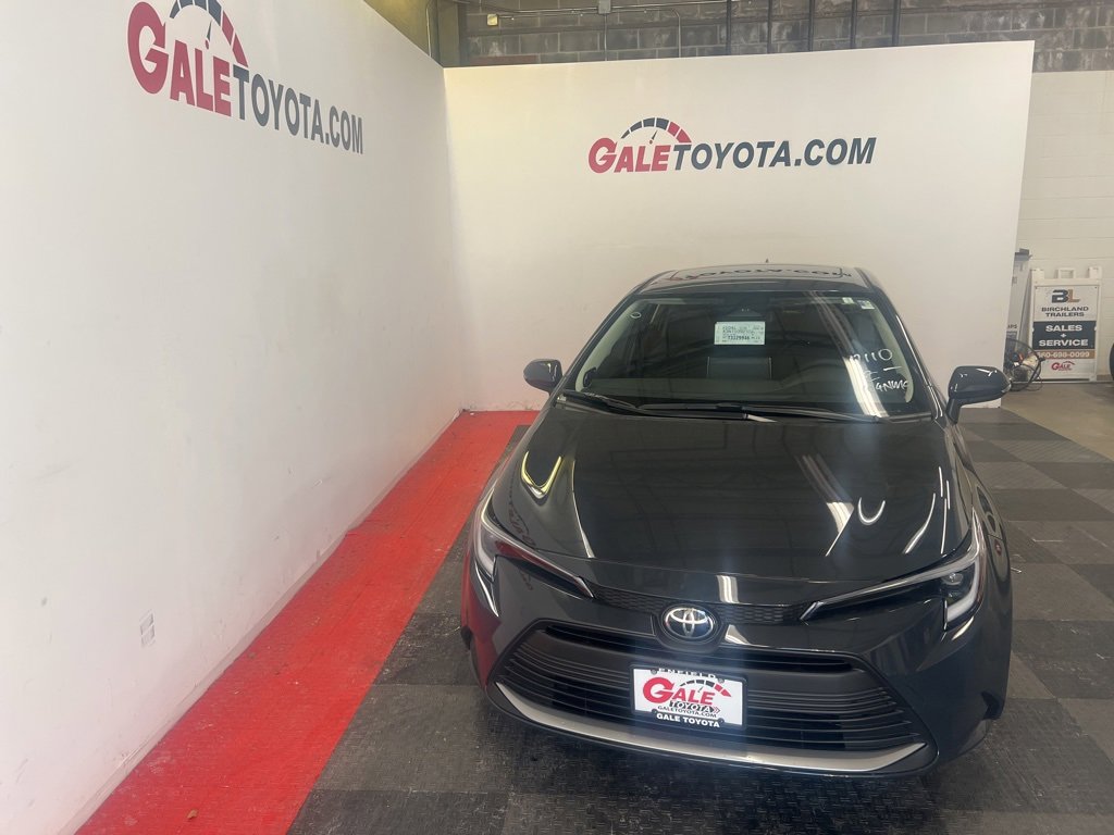 New 2026 Toyota Corolla XLE image 3