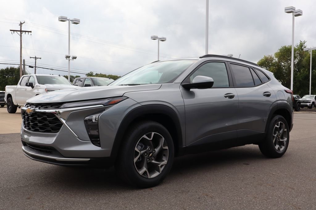 New 2025 Chevrolet Trax LT w/ Driver Confidence Package image 5