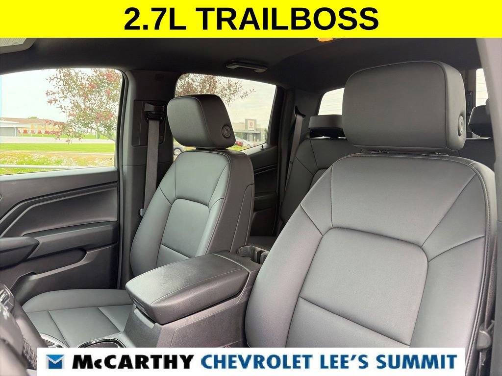 Used 2025 Chevrolet Colorado Trail Boss AWD/4WD image 51