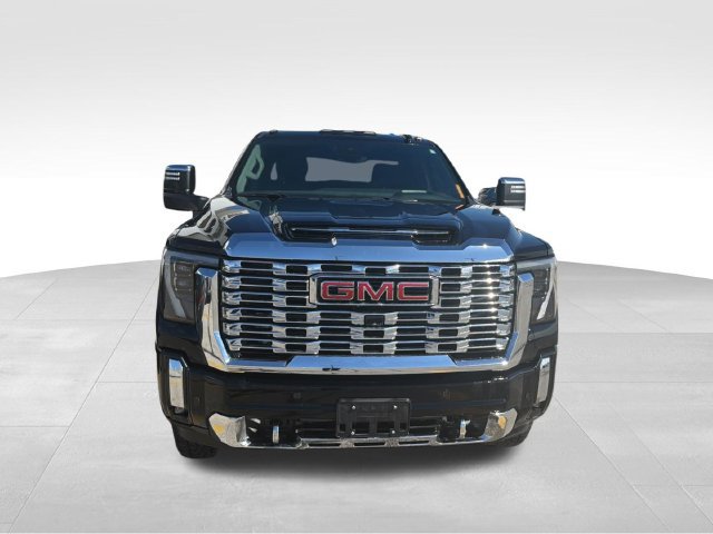 Used 2024 GMC Sierra 2500 Denali w/ Denali Reserve Package AWD/4WD image 4