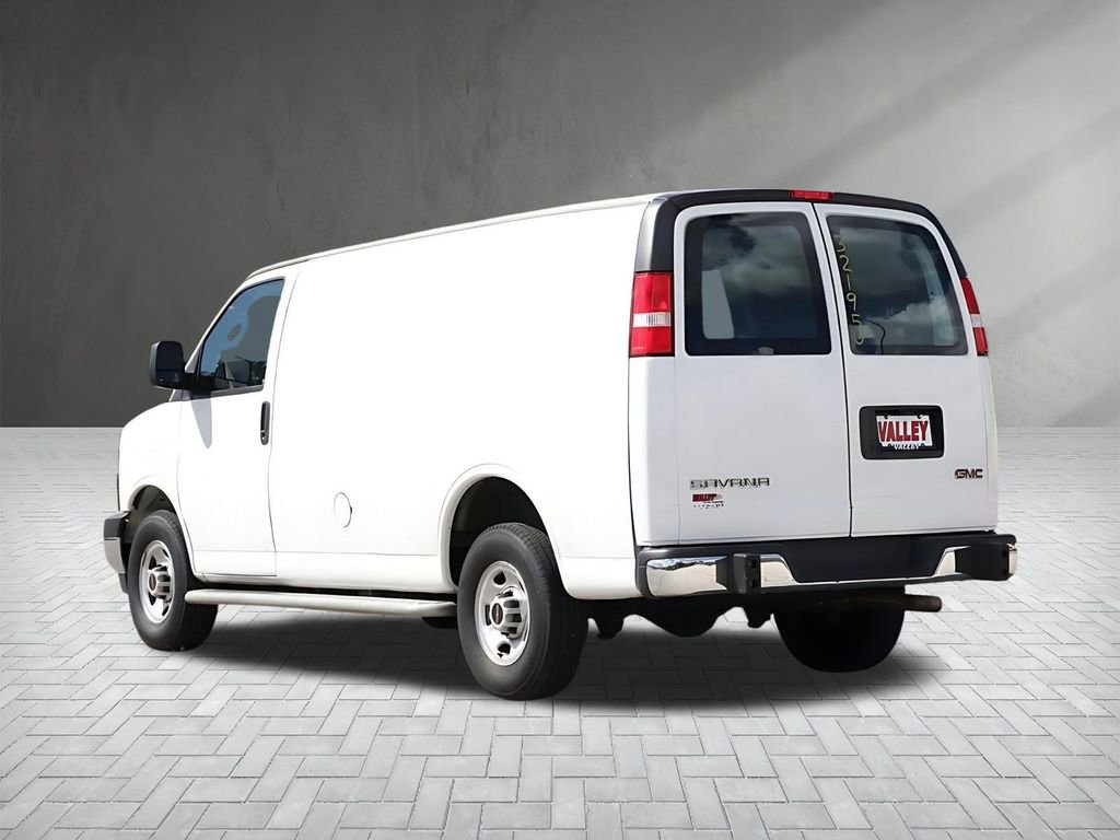 Used 2023 GMC Savana 2500 w/ Driver Convenience Package image 5