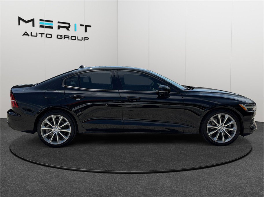 Used 2020 Volvo S60 T5 Momentum FWD image 10
