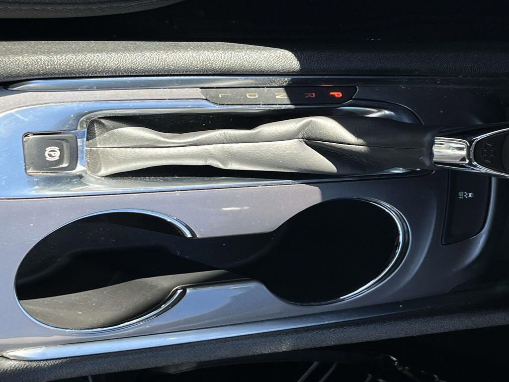 Used 2022 Chevrolet Malibu LT image 20