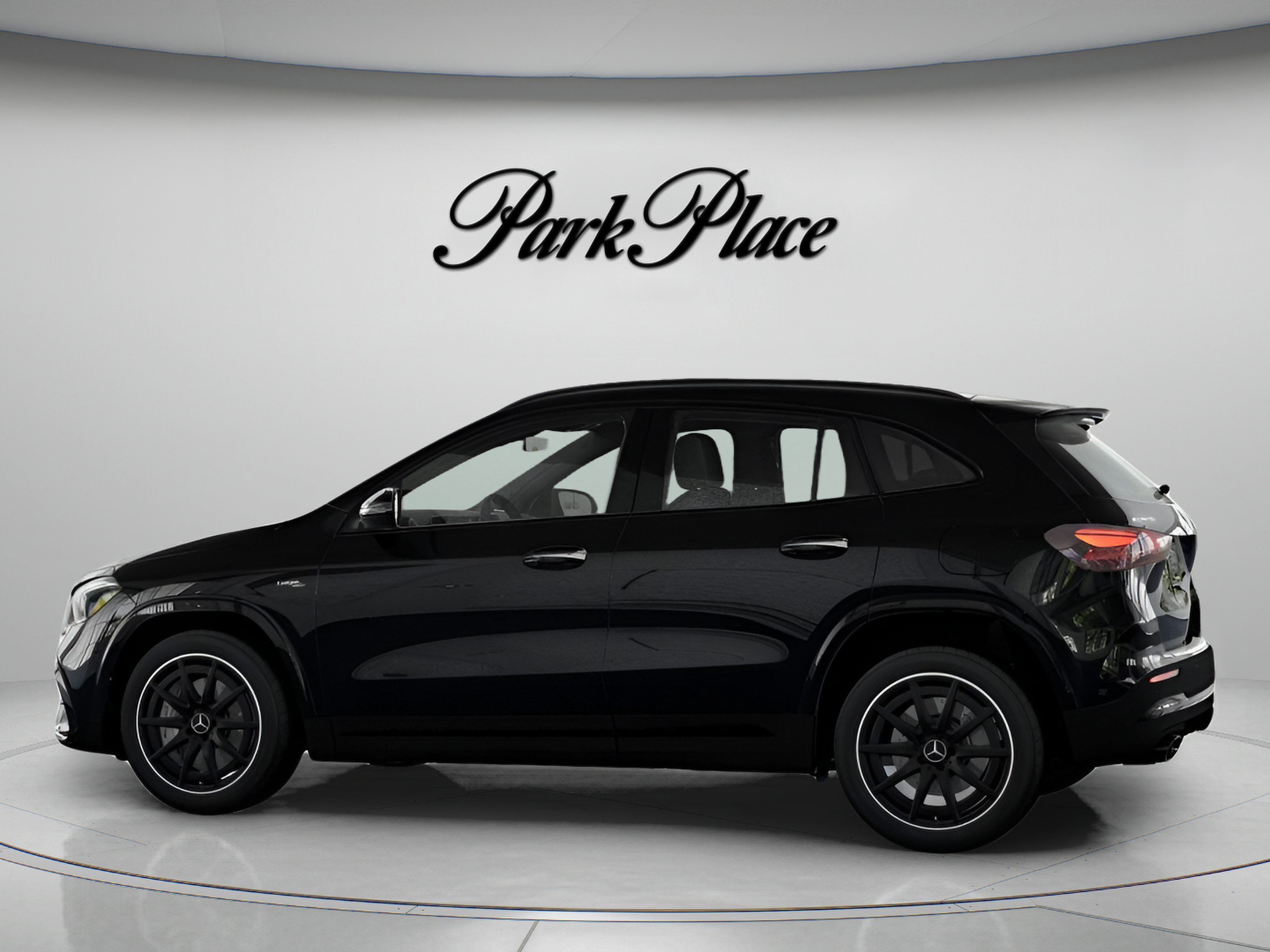 Used 2026 Mercedes-Benz GLA 35 AMG 4MATIC image 9