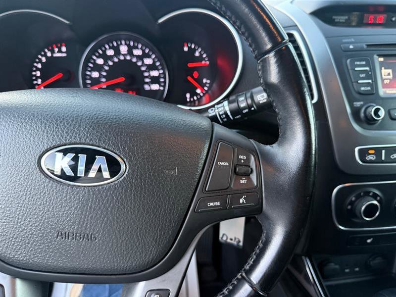 Used 2014 Kia Sorento LX image 16