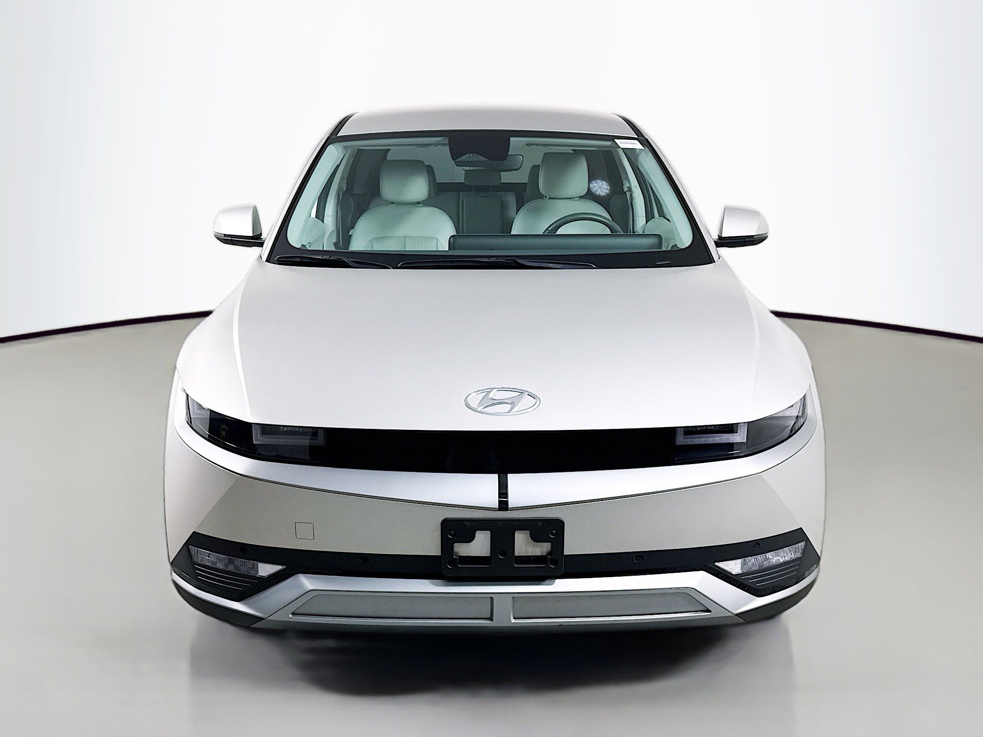 Used 2023 Hyundai Ioniq 5 SEL image 2