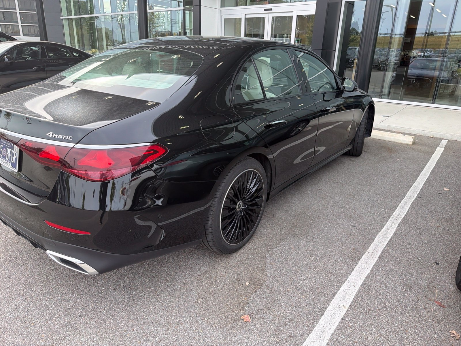 Certified 2025 Mercedes-Benz E 350 4MATIC Sedan image 4