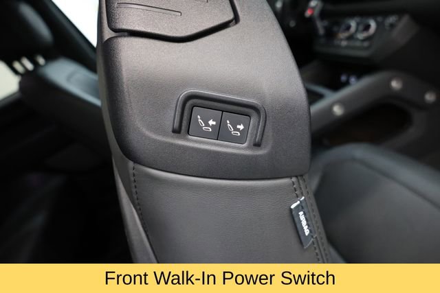 Used 2023 Land Rover Defender 90 V8 image 36