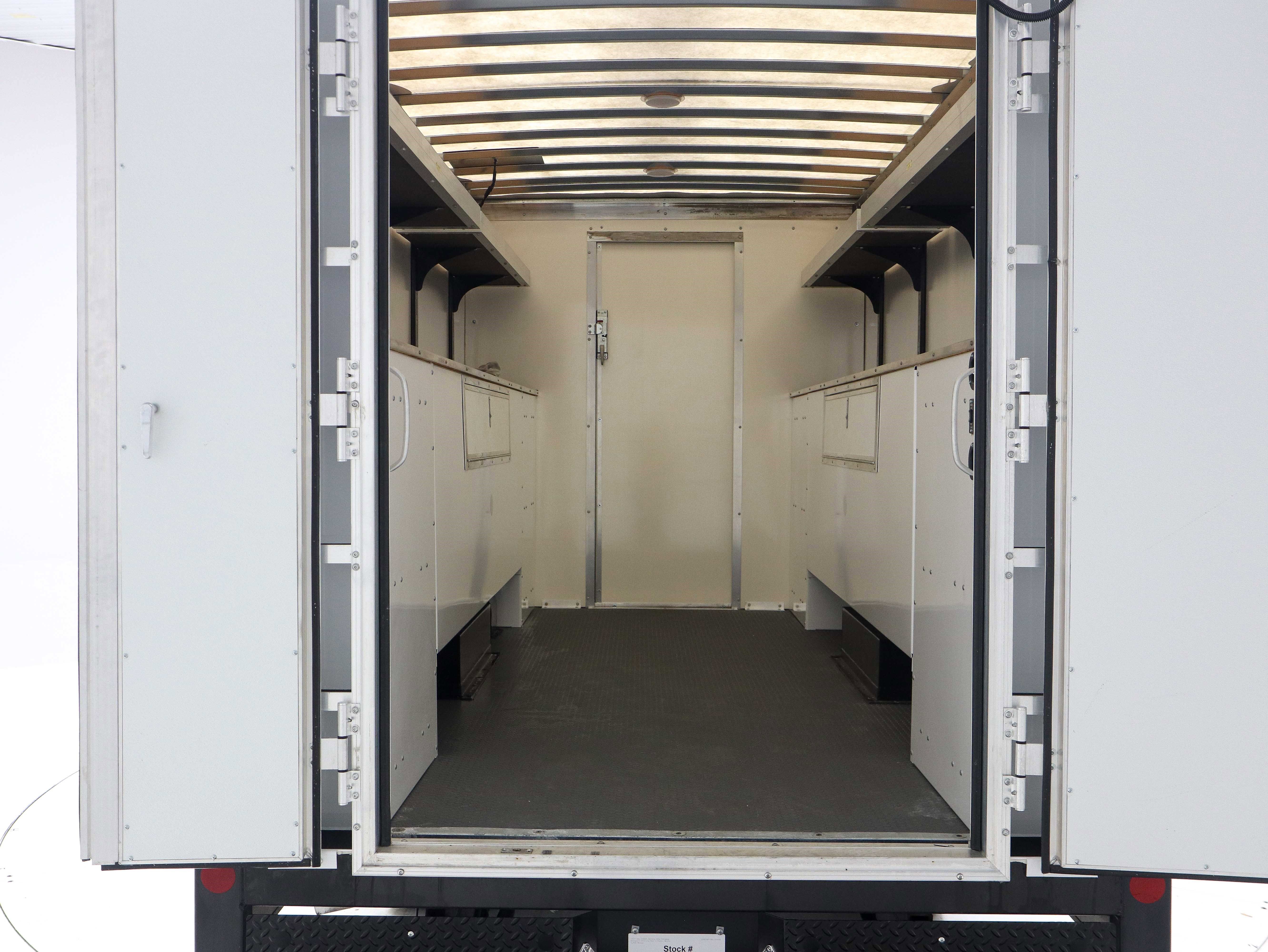 Used 2022 GMC Savana 3500 w/ Power Convenience Package RWD image 10