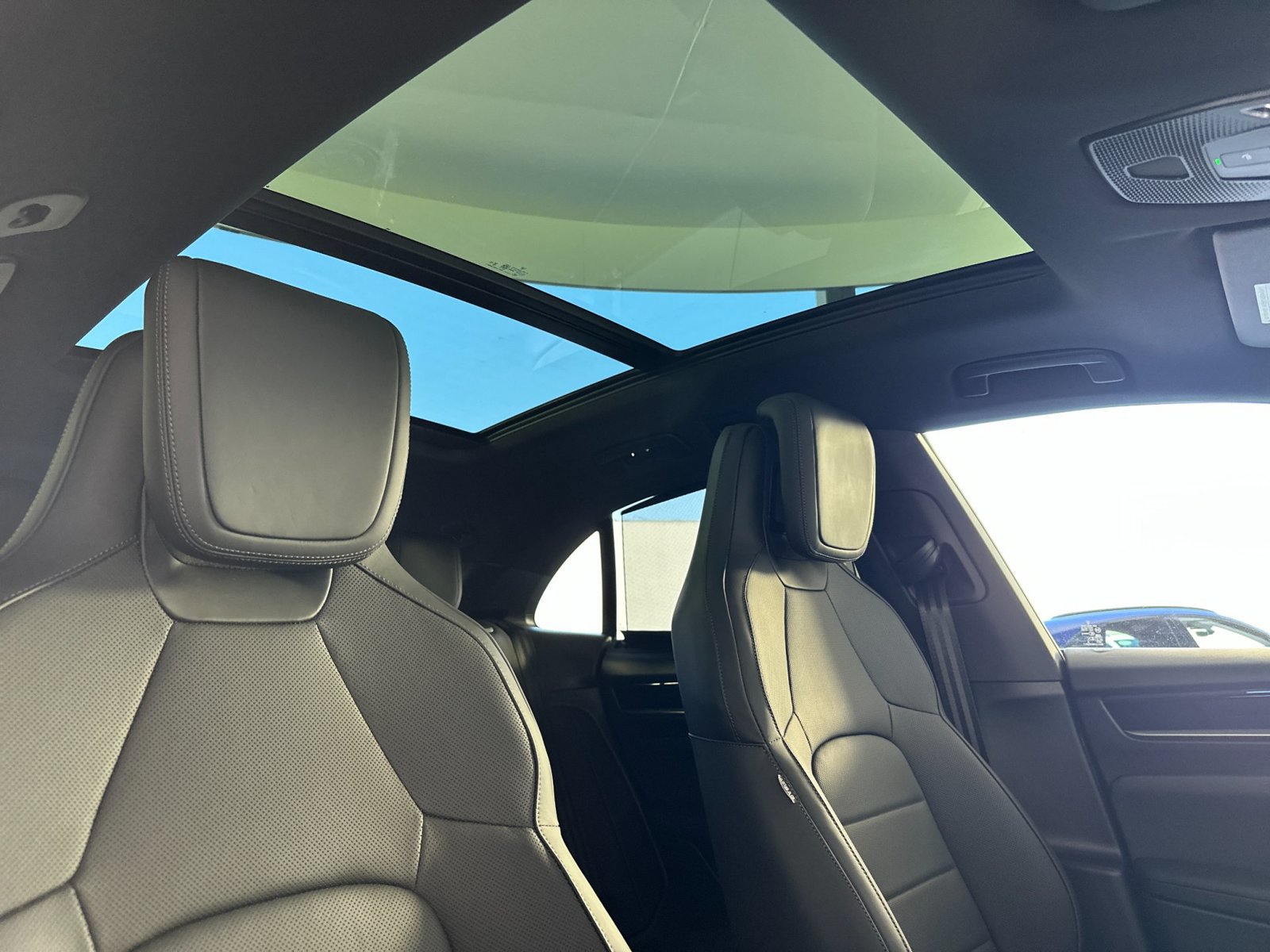 New 2026 Porsche Macan Electric RWD image 19