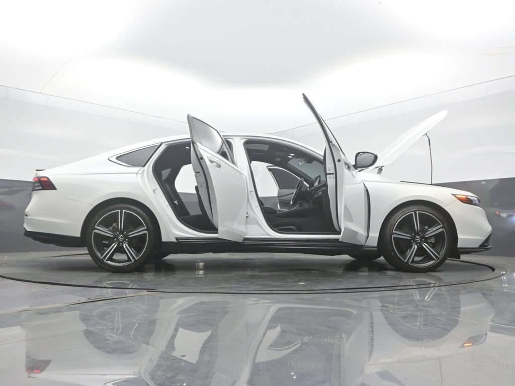 Used 2023 Honda Accord Sport image 59