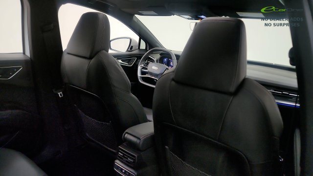 Used 2025 Audi Q4 e-tron Premium Plus w/ Premium Plus AWD/4WD image 45