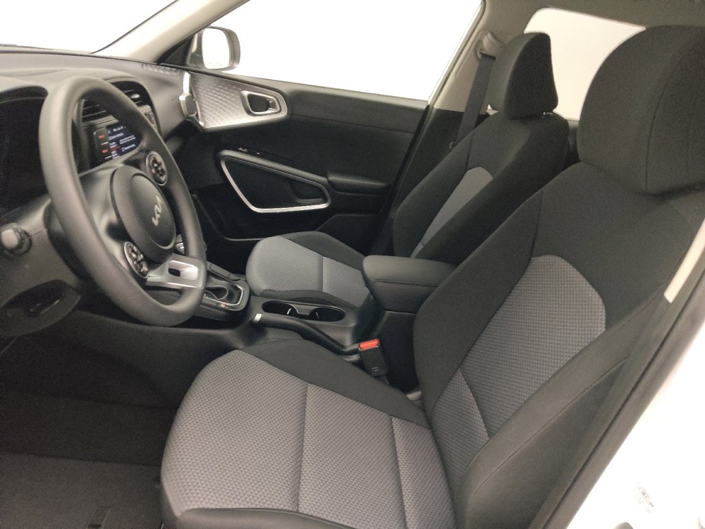 Used 2022 Kia Soul LX w/ Technology Package image 17