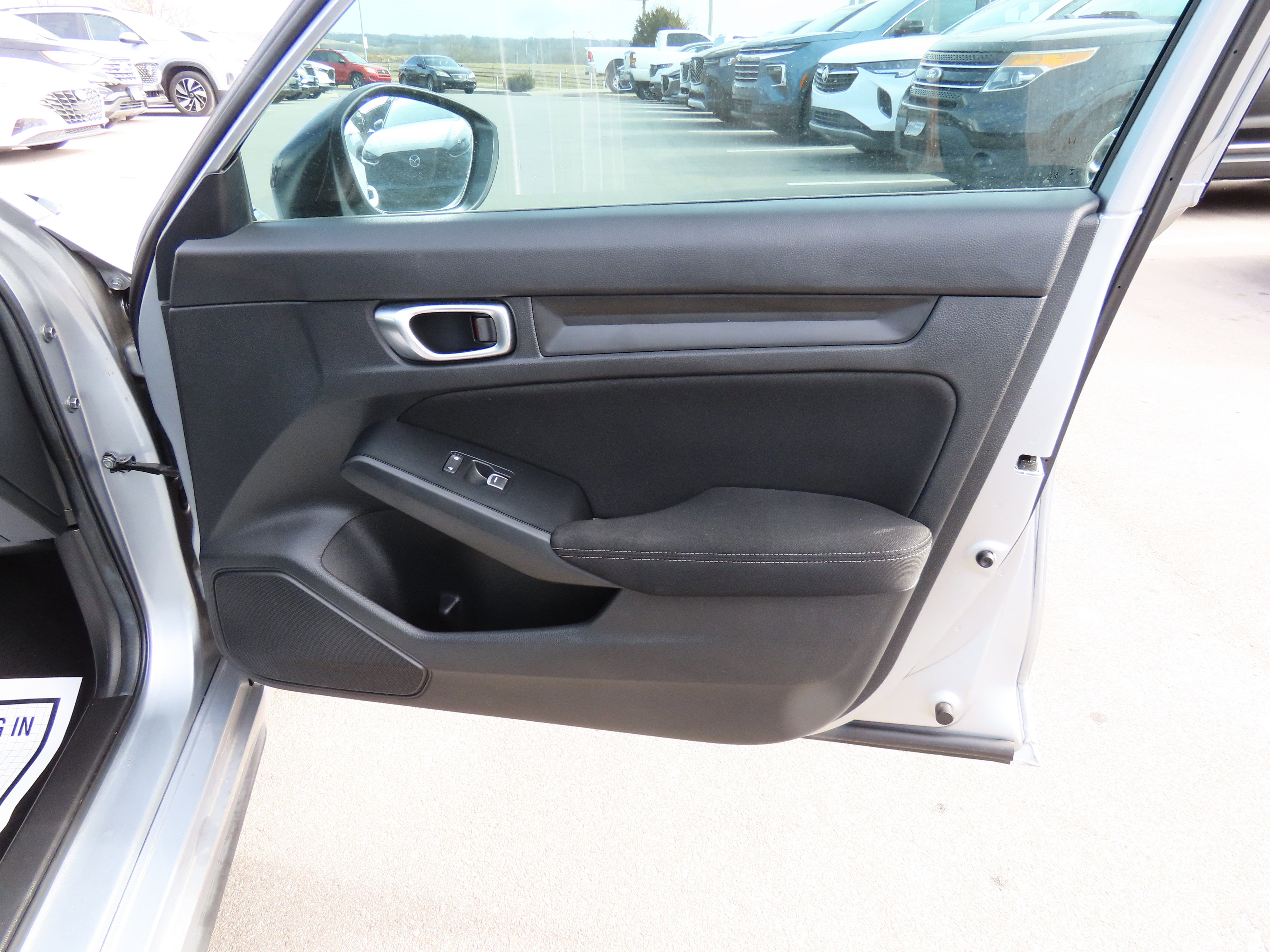 Used 2025 Honda Civic Sport image 9