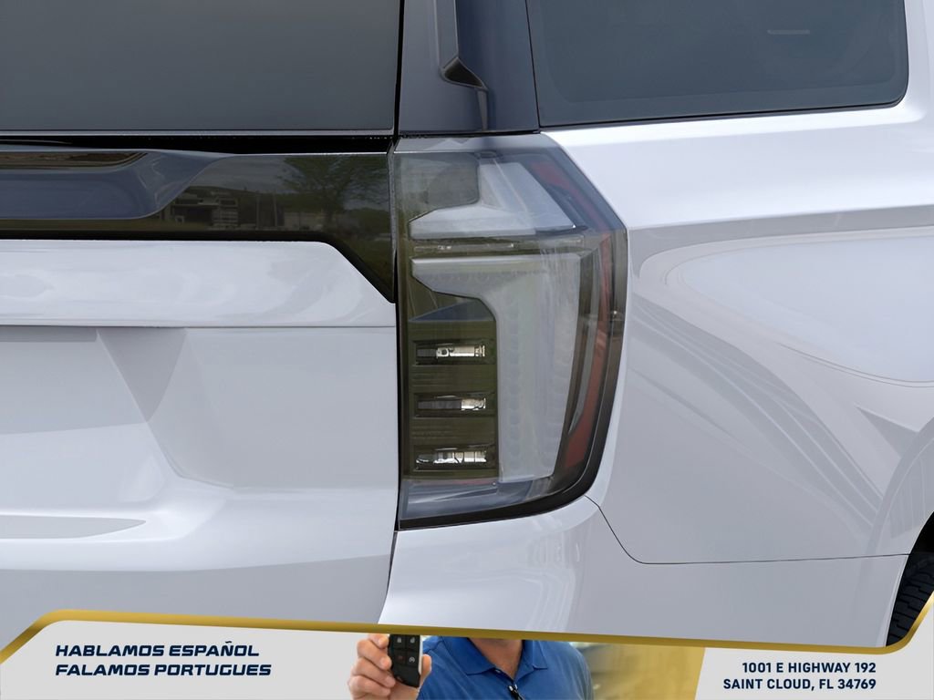 New 2026 Chevrolet Suburban Premier RWD image 21