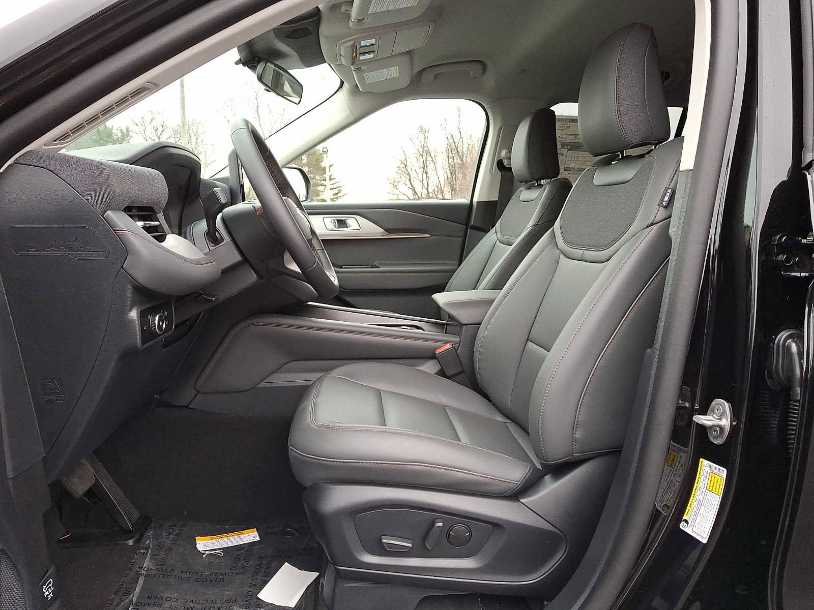 New 2026 Ford Explorer Active w/ Active Comfort Package AWD/4WD image 13