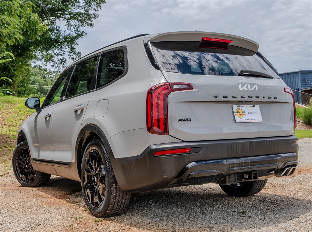 Used 2022 Kia Telluride EX w/ EX Premium Package AWD/4WD image 3