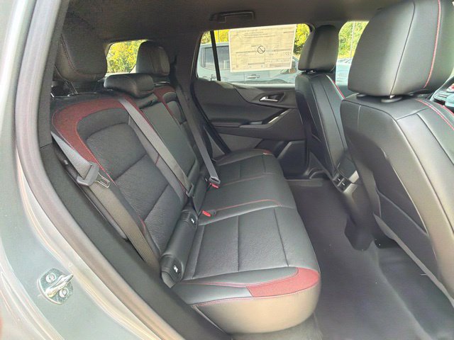 New 2027 Chevrolet Equinox RS w/ Safety and Technology Package FWD image 31