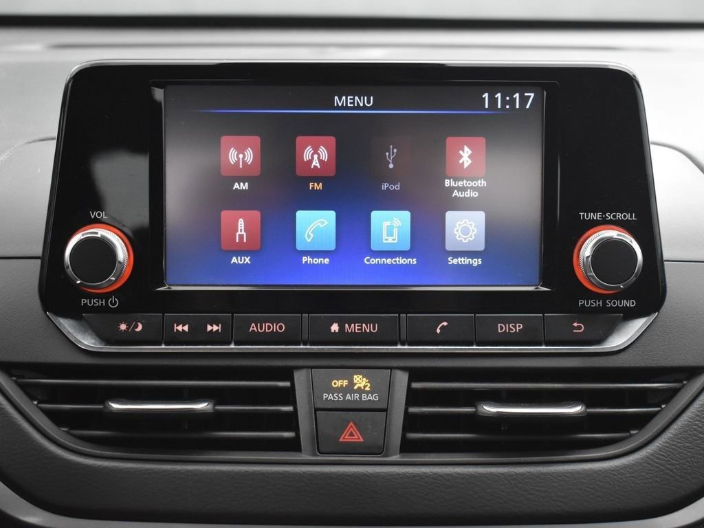 Used 2024 Nissan Altima 2.5 S image 10