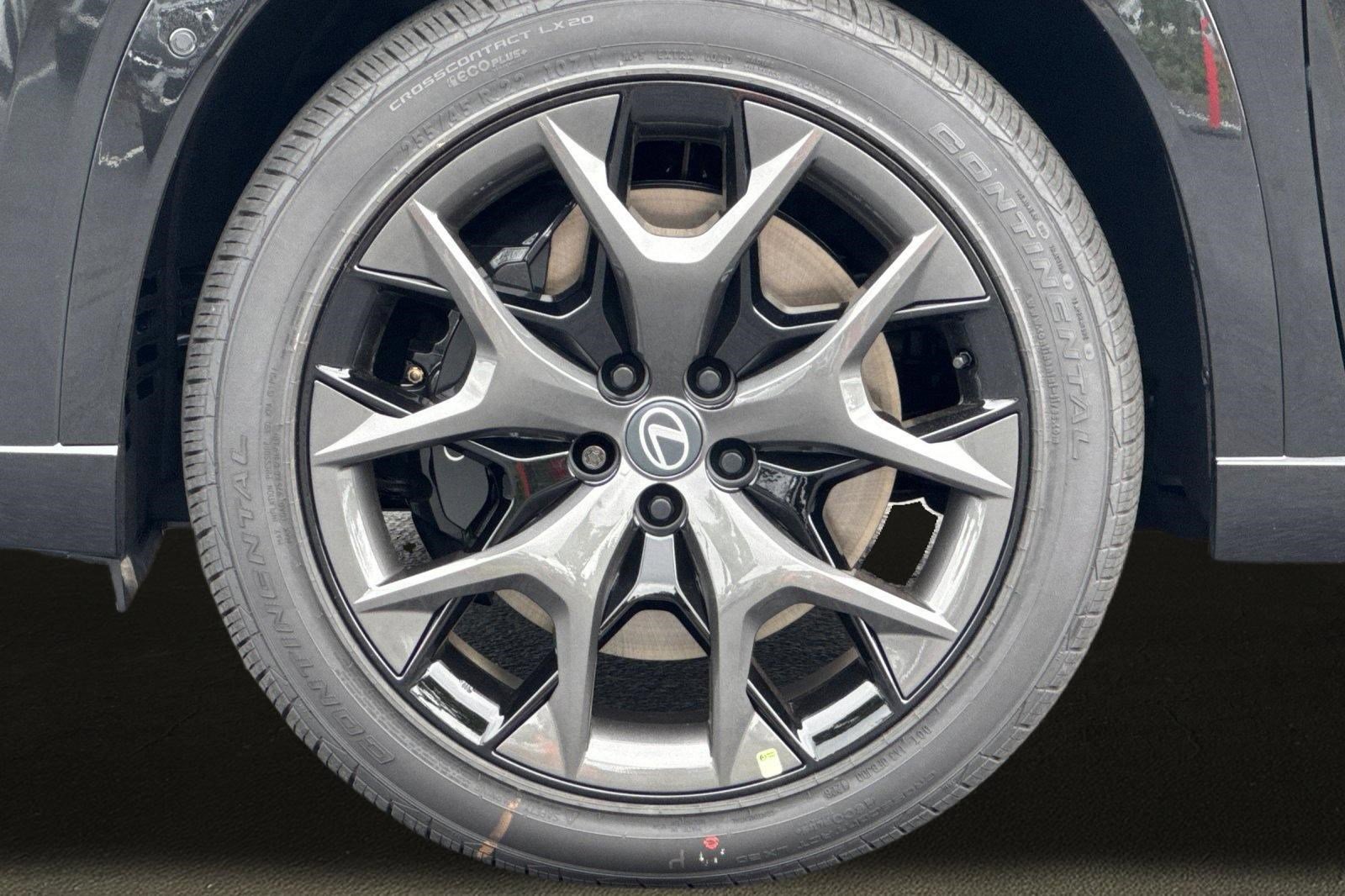 New 2026 Lexus TX 500h AWD image 12