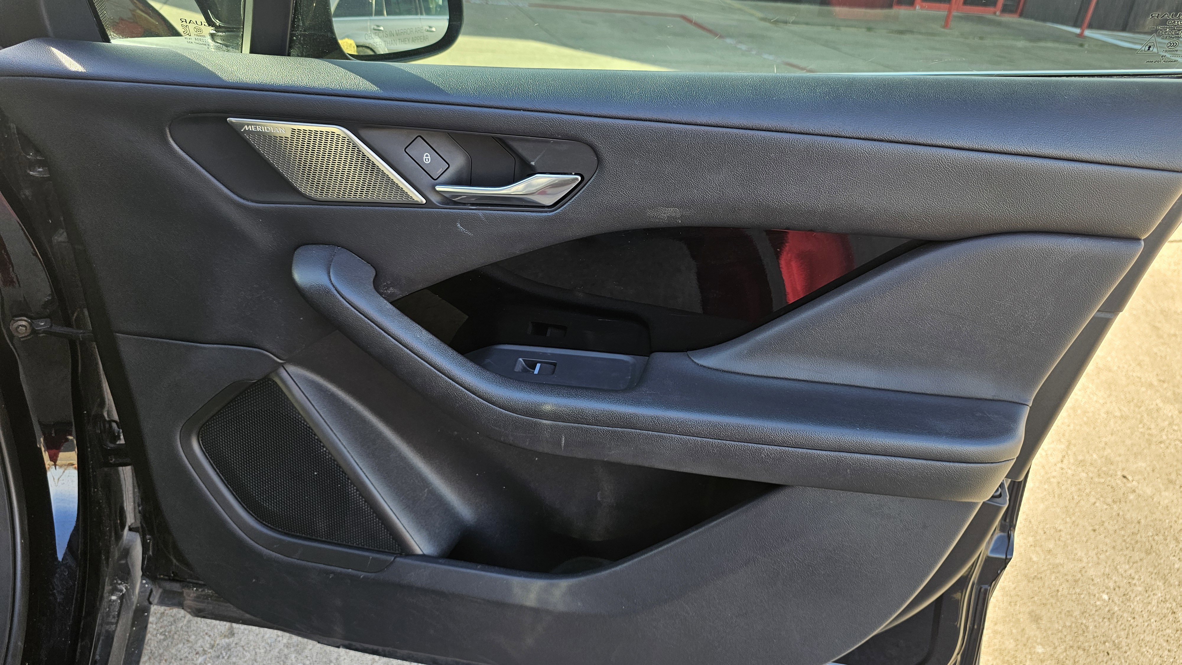 Used 2020 Jaguar I-PACE S image 31