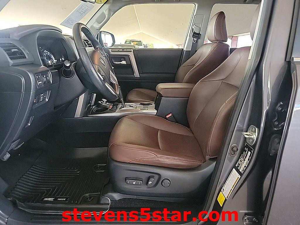 Used 2023 Toyota 4Runner Limited AWD/4WD image 2