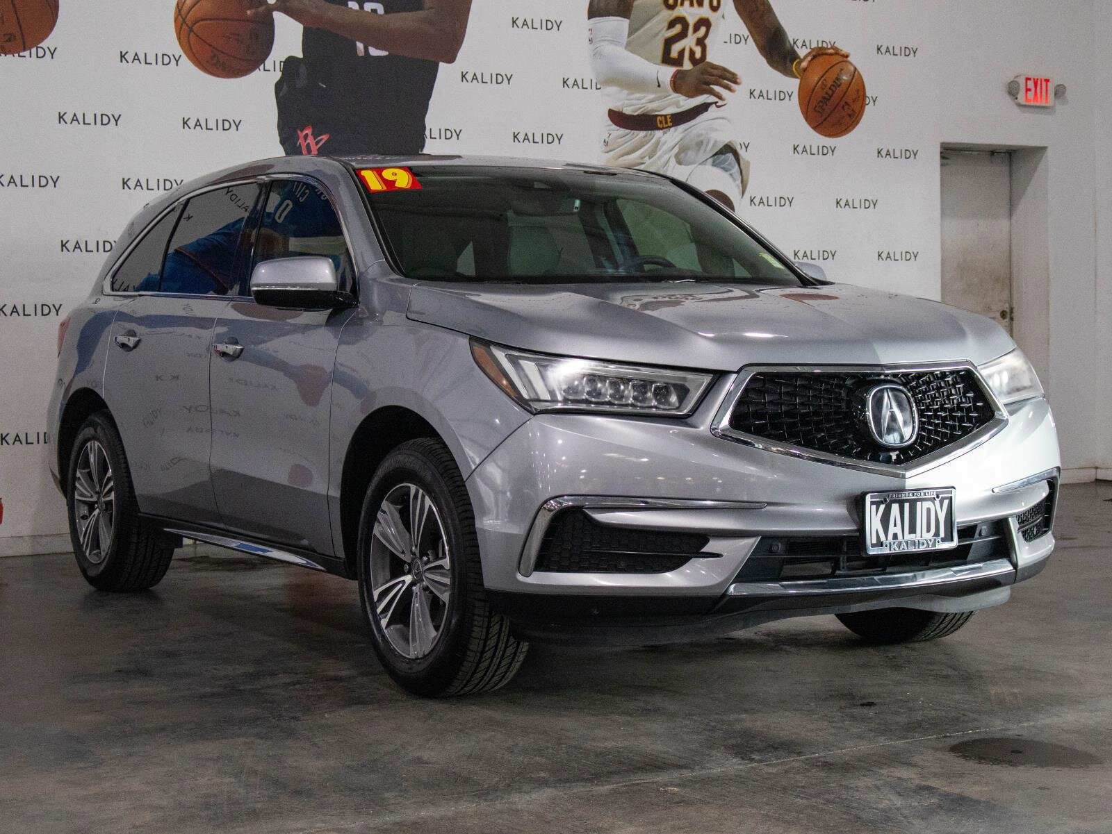 Used 2019 Acura MDX FWD image 19
