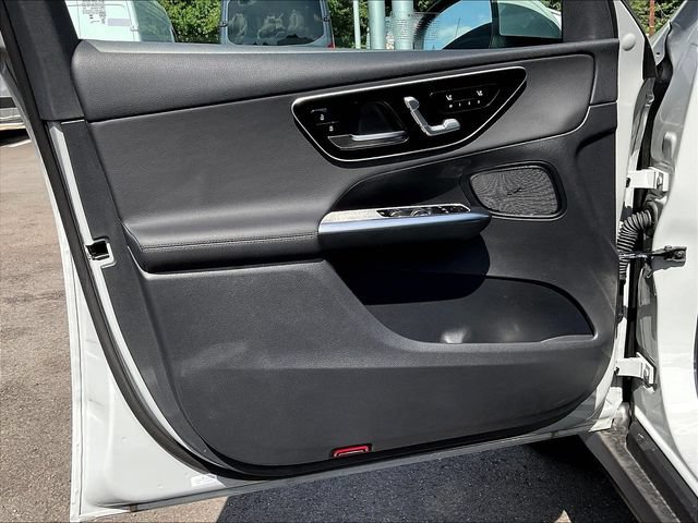 Used 2026 Mercedes-Benz GLC 300 4MATIC image 22