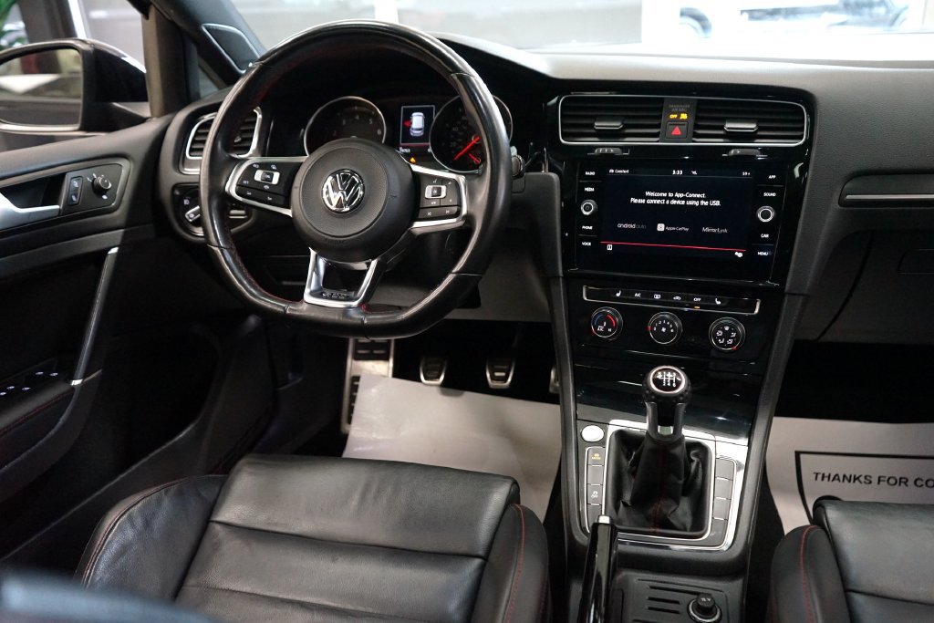 Used 2019 Volkswagen GTI SE FWD image 11