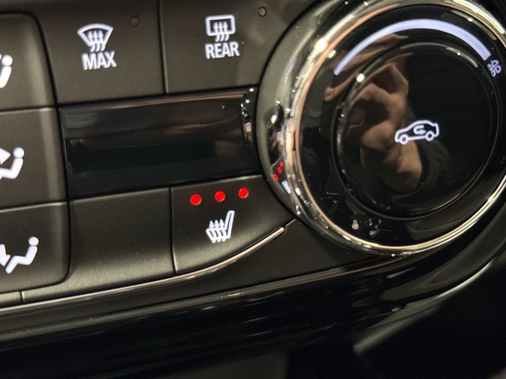 New 2026 Chevrolet Trax ACTIV FWD image 18