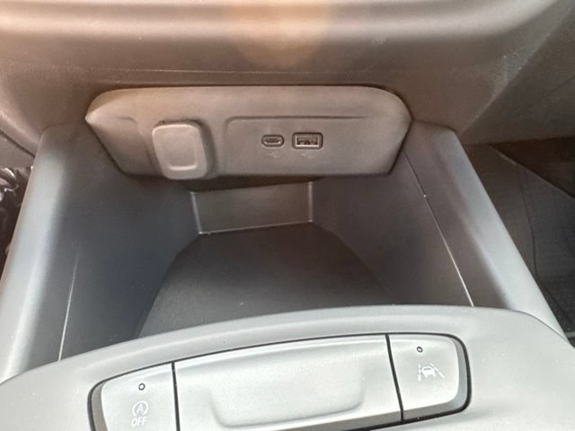 New 2026 Chevrolet Trax RS w/ Sunroof Package FWD image 16