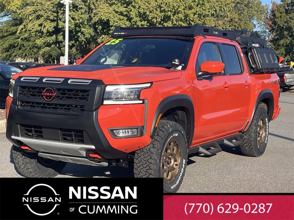 New 2025 Nissan Frontier PRO-4X w/ Pro Convenience Package