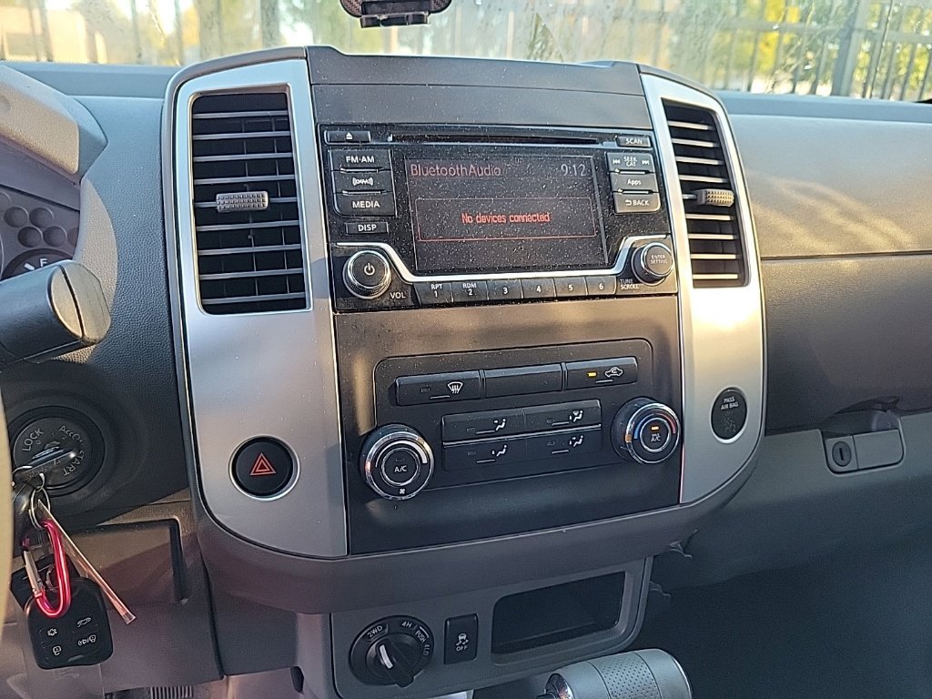 Used 2016 Nissan Frontier SV AWD/4WD image 9
