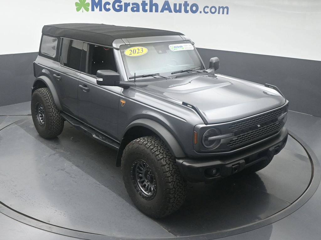 Used 2023 Ford Bronco Badlands image 3