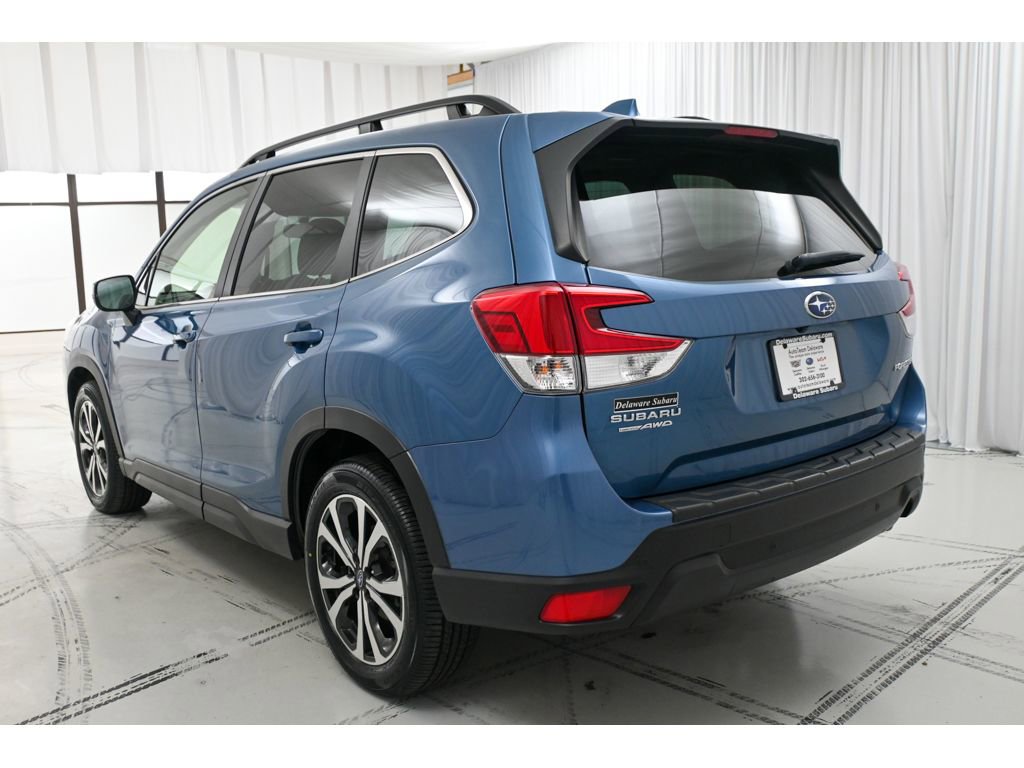 Used 2022 Subaru Forester Limited image 5