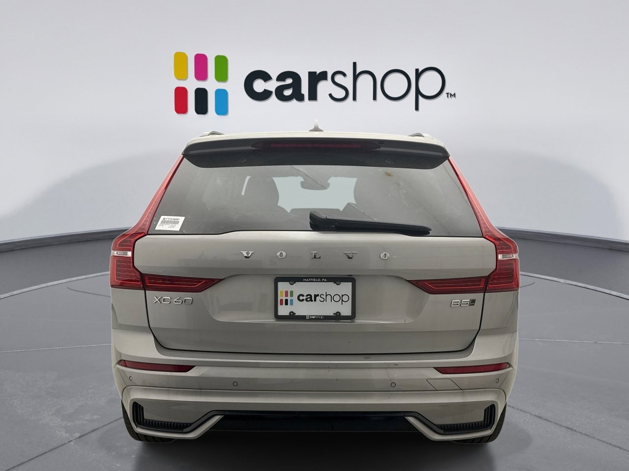 Used 2025 Volvo XC60 B5 Plus image 3